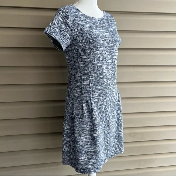 •LOFT• Keyhole Back Blue/Black Tweed Dress - Size 6 - Picture 4 of 9